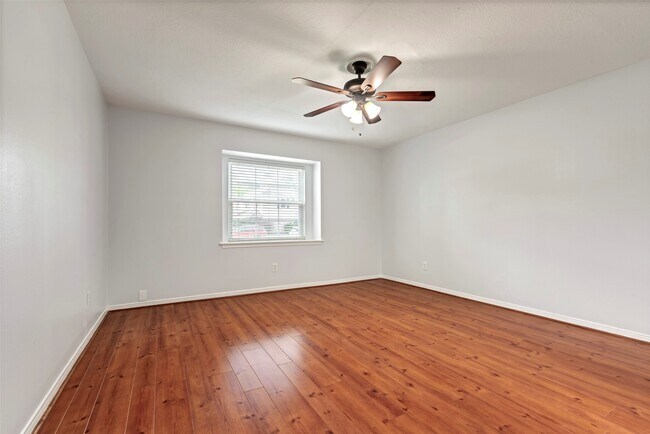 Building Photo - 12615 Retreat Trail