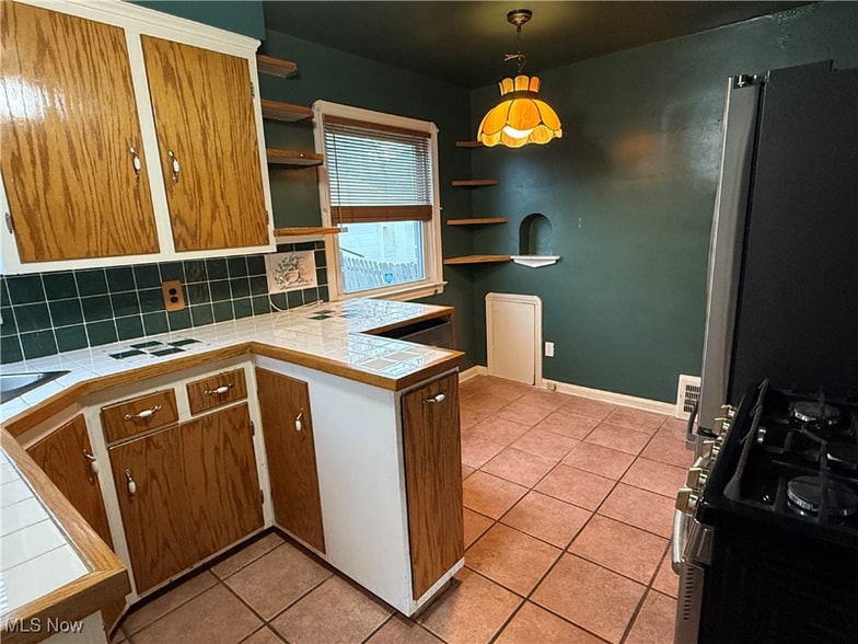 Building Photo - 4907 E 88th St