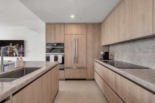 Building Photo - 92 SW 3rd St