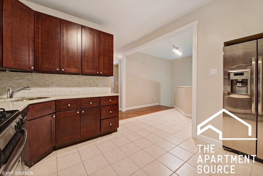 Building Photo - 1804 N Sheffield Ave