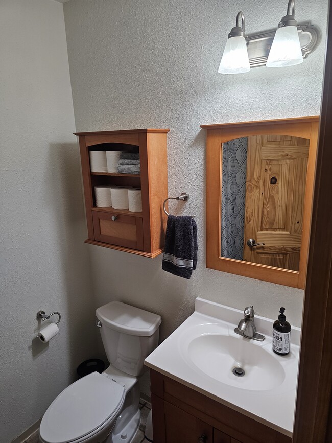 Building Photo - 2840 Horseshoe Way