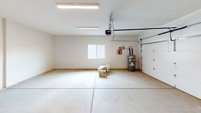 Building Photo - Long Term | NEWLY BUILT | Solar