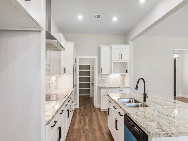 Building Photo - 23826 Cow Oak Dr