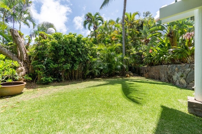 Building Photo - 1365 Kehaulani Dr