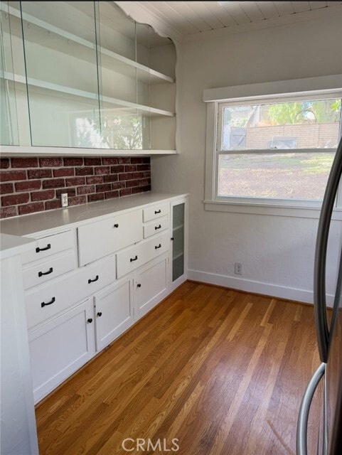 Building Photo - 405 W Brookdale Pl