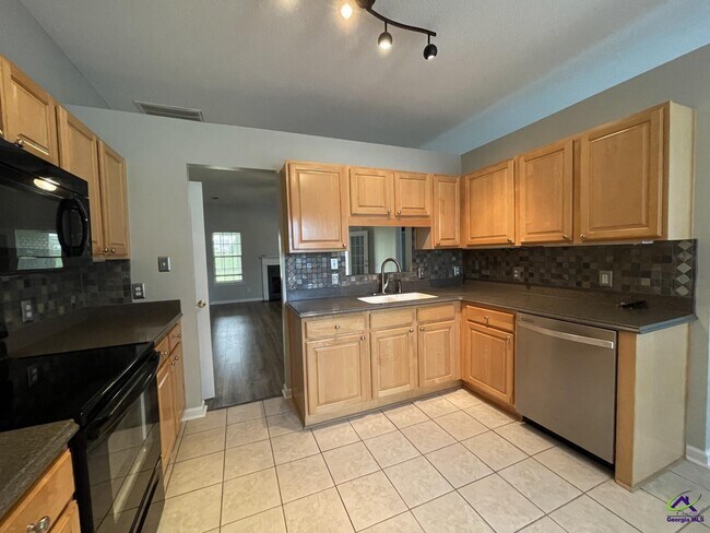 Building Photo - 200 S Houston Springs Blvd