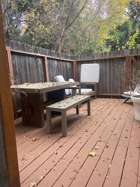 Building Photo - 1268 Old Topanga Canyon Rd