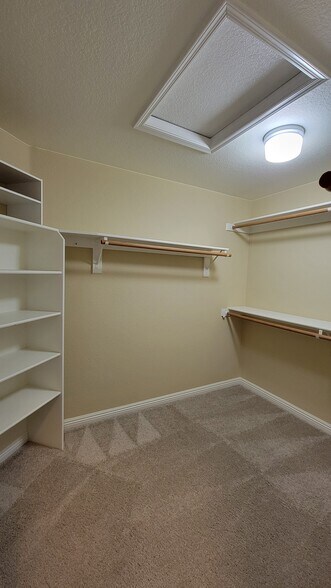 Building Photo - 5660 W Abraham Ln