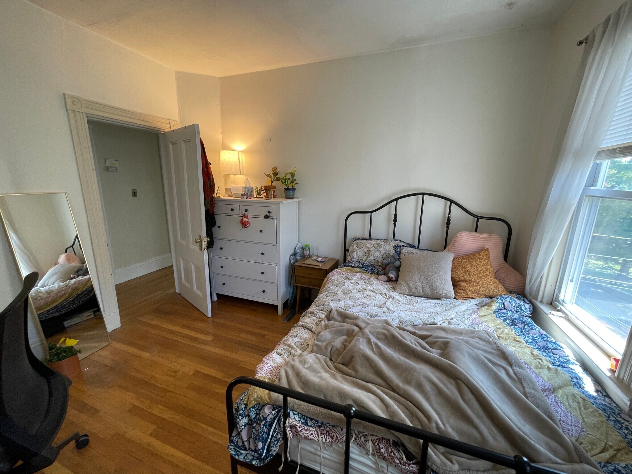 Building Photo - 40 Cherry St