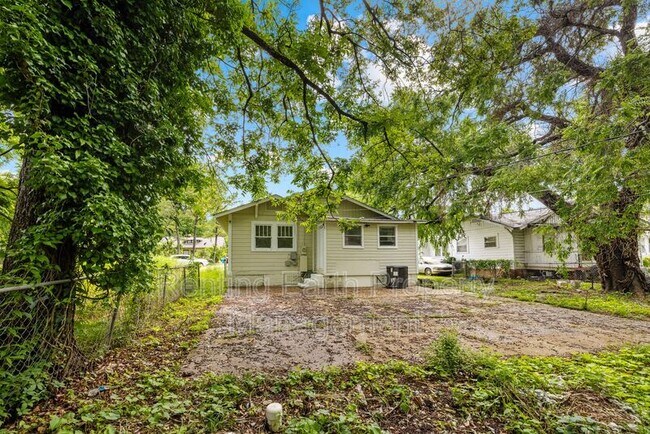 Building Photo - 4725 Court R