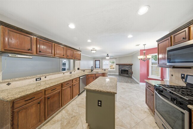 Building Photo - 13506 Spring Ct