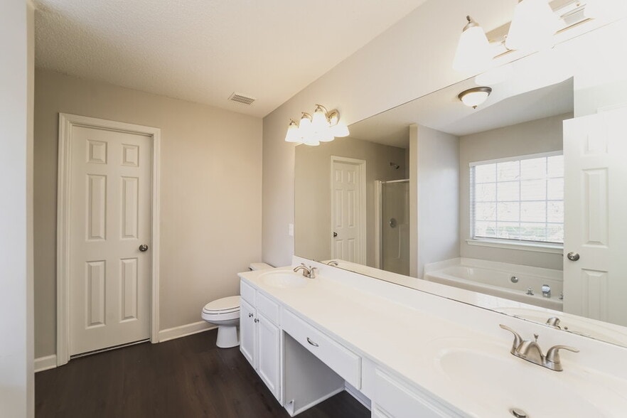 Building Photo - 4245 Barley St SW