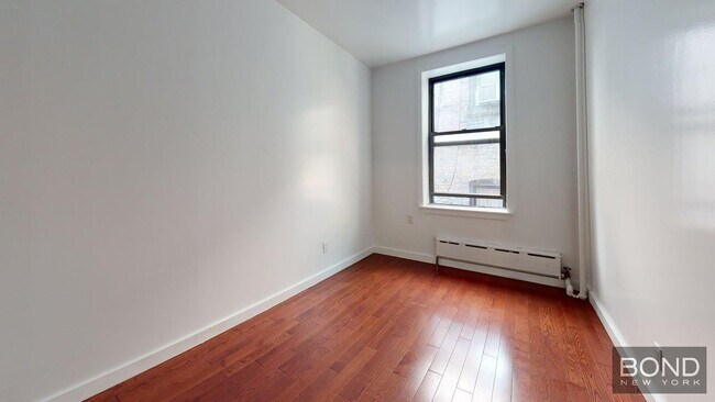 Building Photo - 787 9th Ave