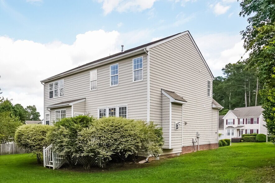 Building Photo - 5105 Spoolin Ct