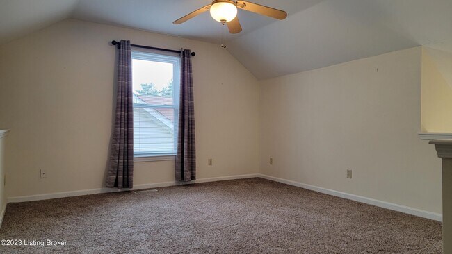 Building Photo - 10520 Bay Pointe Ct