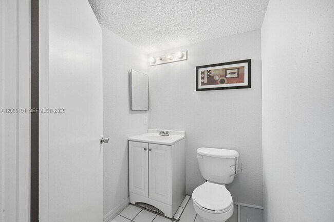 Building Photo - 4045 W McNab Rd