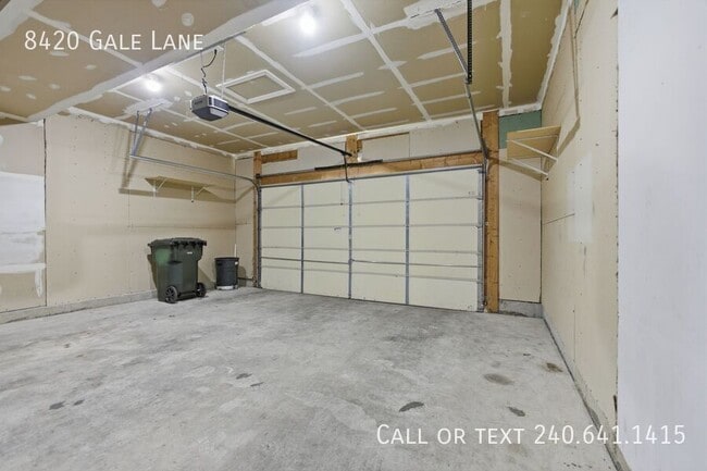 Building Photo - 8420 Gale Ln