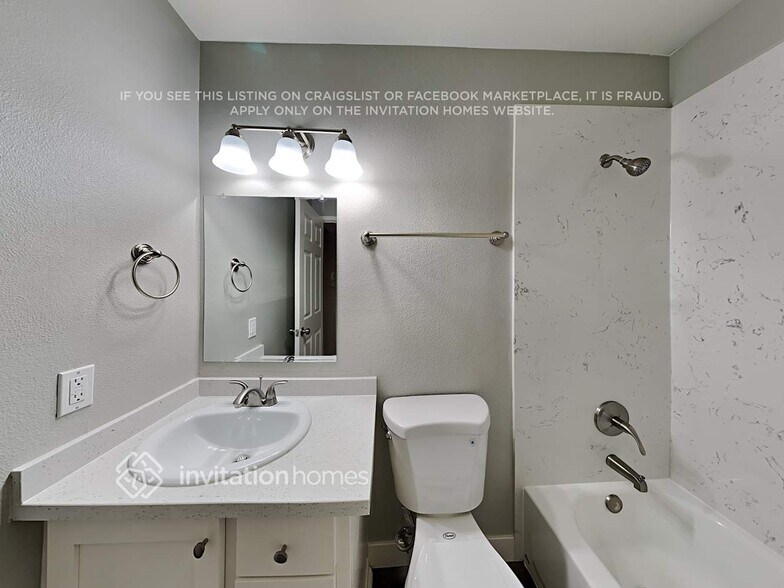 Building Photo - 8330 Old Ranch Rd