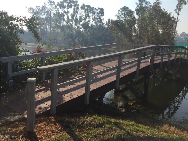 Building Photo - 1645 Spoonbill Ln