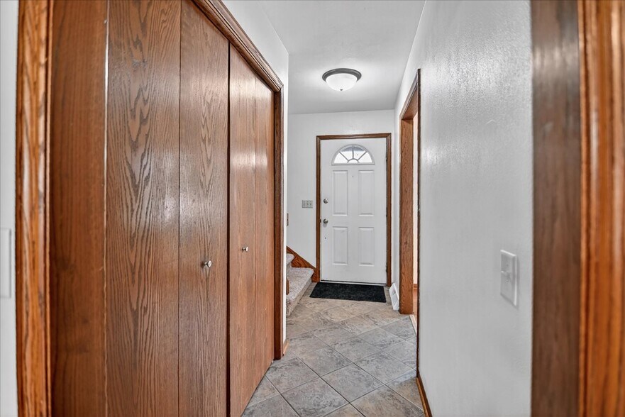 Building Photo - 1014 N Westfield Rd