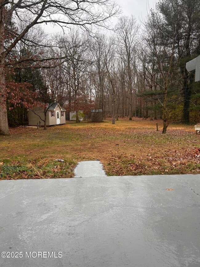 Building Photo - 823 Bowman Rd