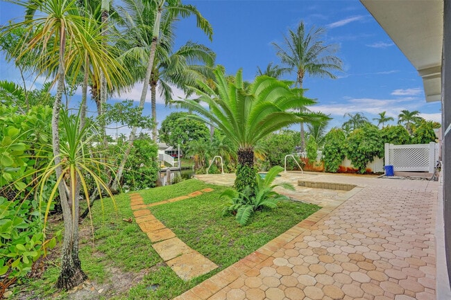 Building Photo - 2542 Marathon Ln