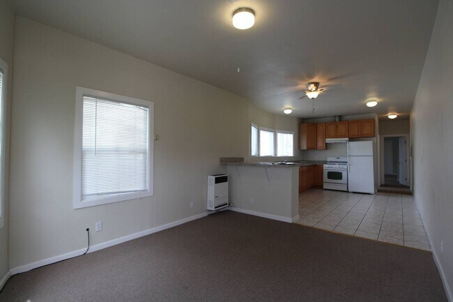 Building Photo - 1152 53rd St