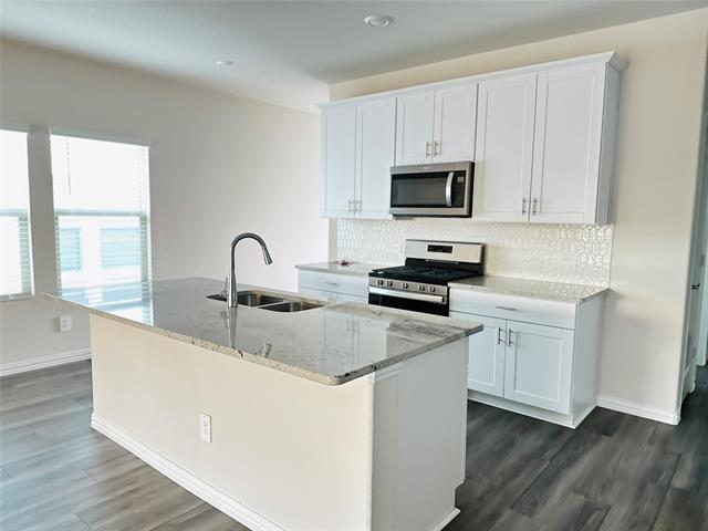 Building Photo - 205 Travine Dr