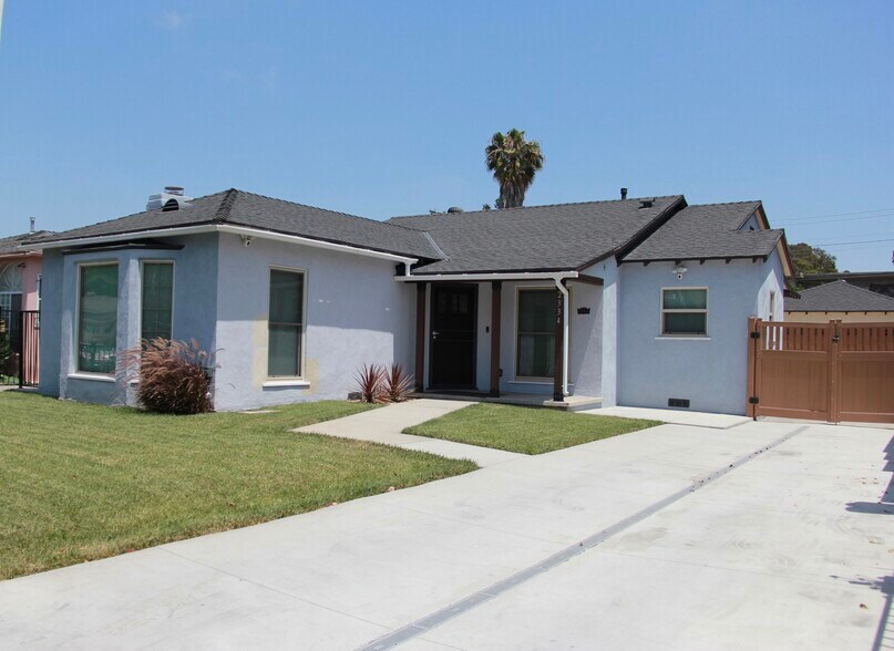 Primary Photo - 2334 S Garth Ave