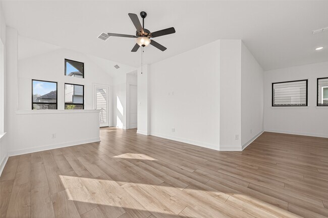 Building Photo - 16915 Chapel Knox Dr