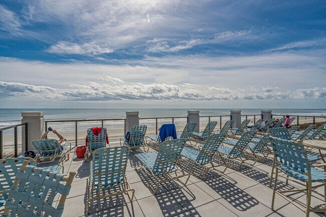 Building Photo - Spacious 3BR/3BA Coastal Retreat at Harbour Pointe – Utilities Included!