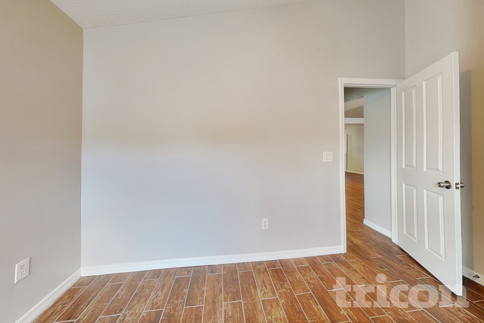Building Photo - 6816 Monarch Park Dr