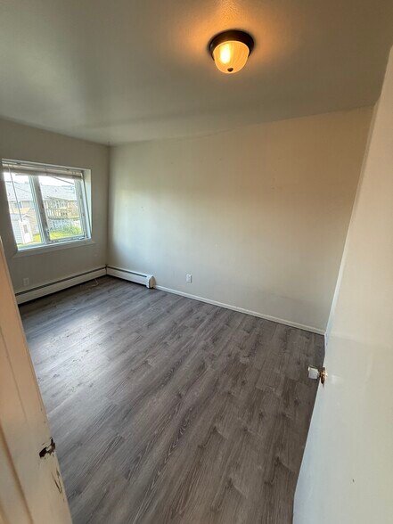 Building Photo - 4104 San Roberto Ave