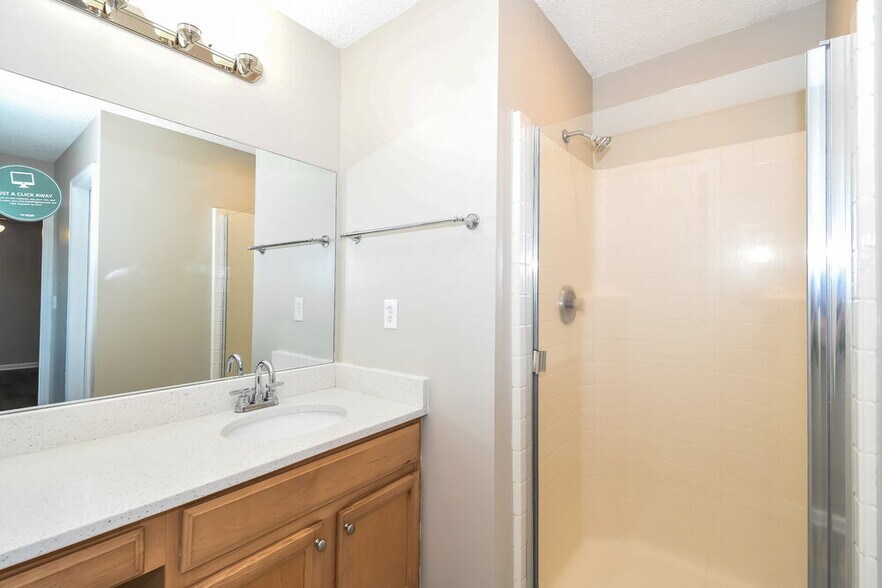 Building Photo - 6709 Gentle Oaks Dr N