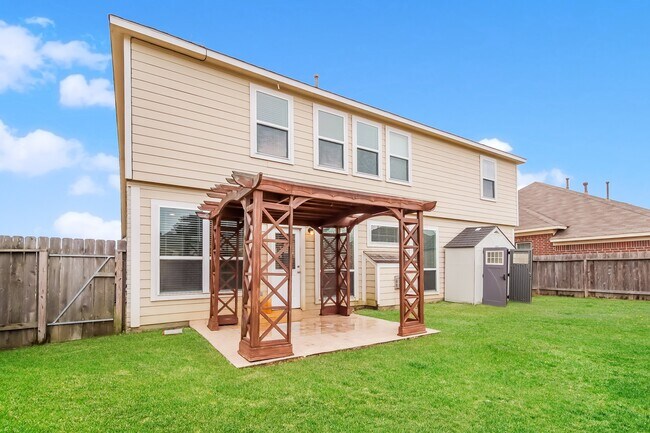 Building Photo - 6707 Level Pond Ln