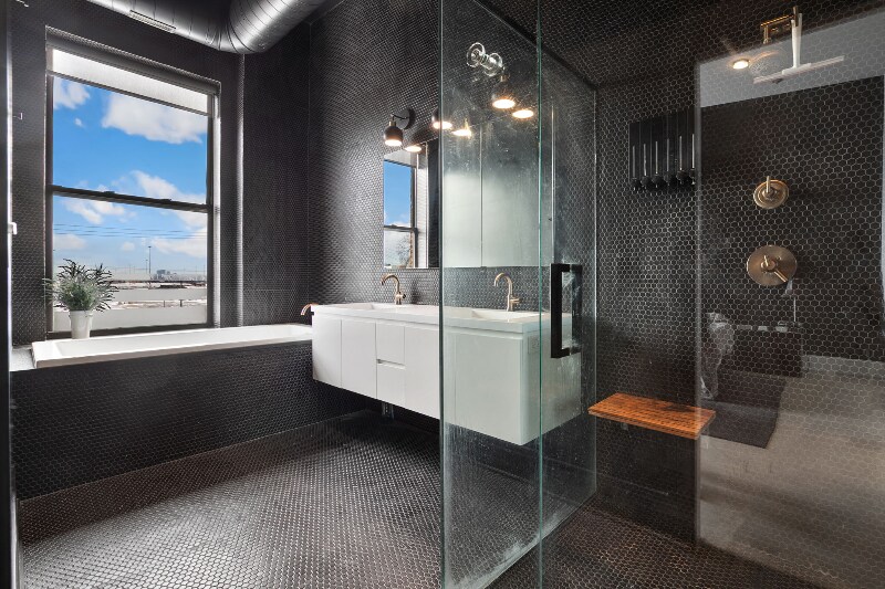 Building Photo - 2419 W 19th St