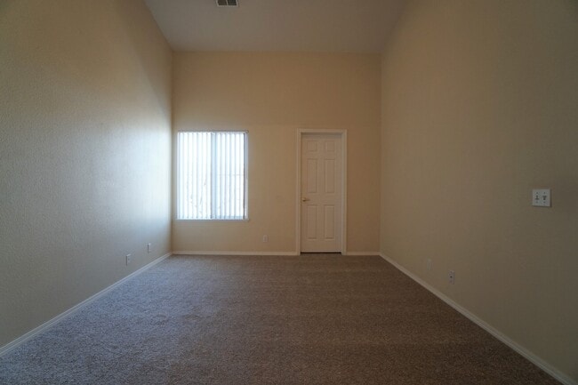 Building Photo - 3610 Strawberry Field Grove