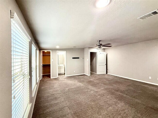 Building Photo - 7403 Cypress Pin Oak Dr