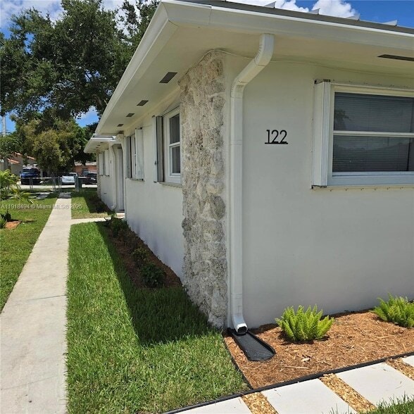 Building Photo - 122 Northwest Blvd