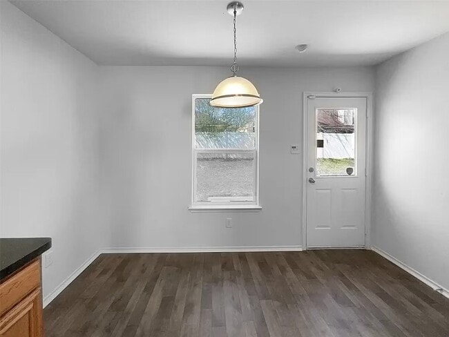 Building Photo - 3331 Light Pointe Dr