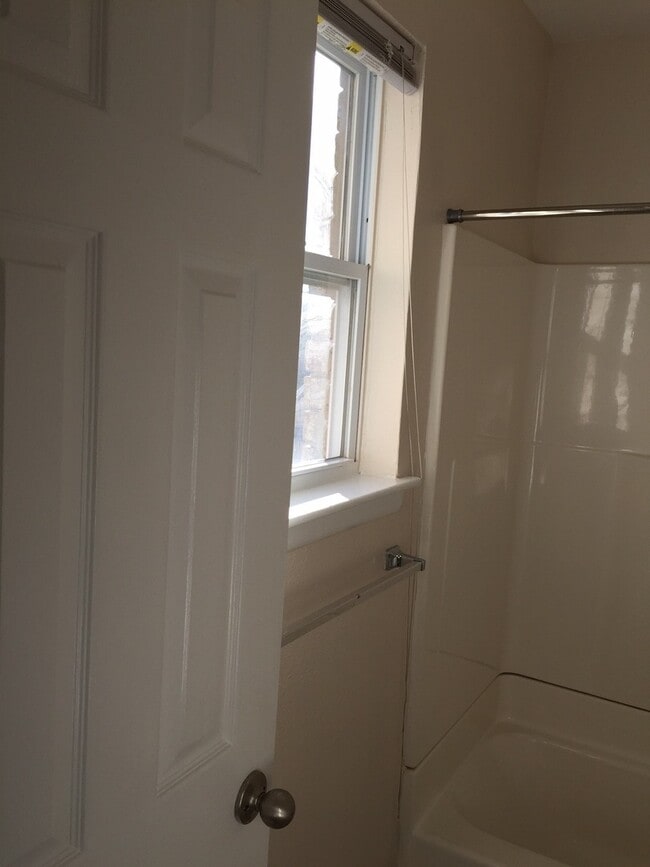 Interior Photo - 4808 Wabash St.