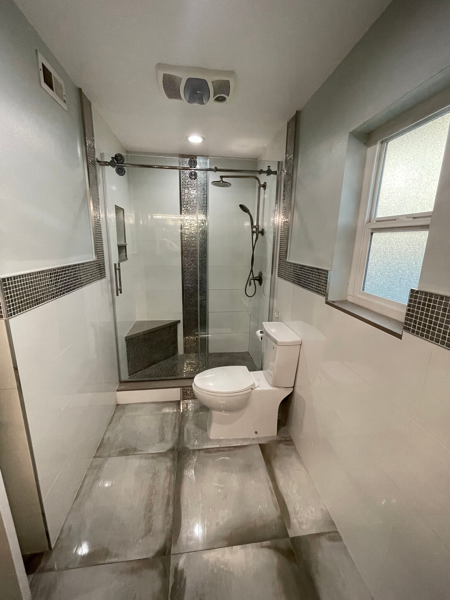 Building Photo - 8350 Burnet Ave