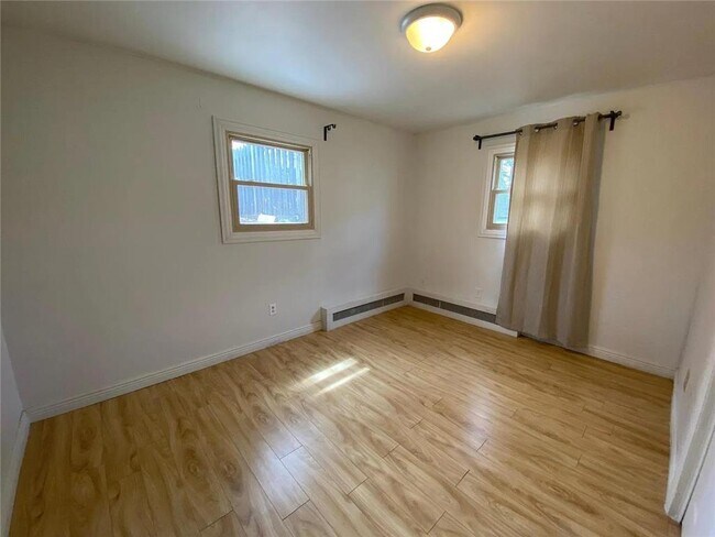 Building Photo - 8956 Griggs Ave