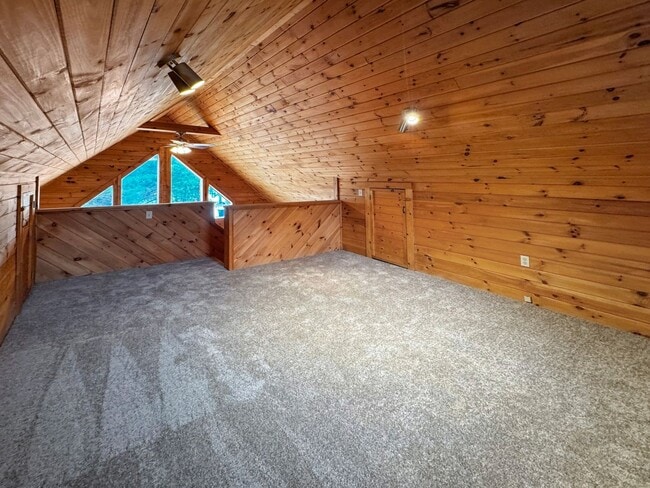 Building Photo - Cozy 2BR/1BA Single Family Home