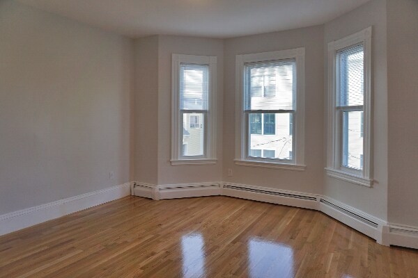 Building Photo - 2 Ivaloo St