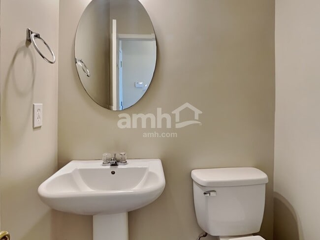 Building Photo - 169 Education Blvd