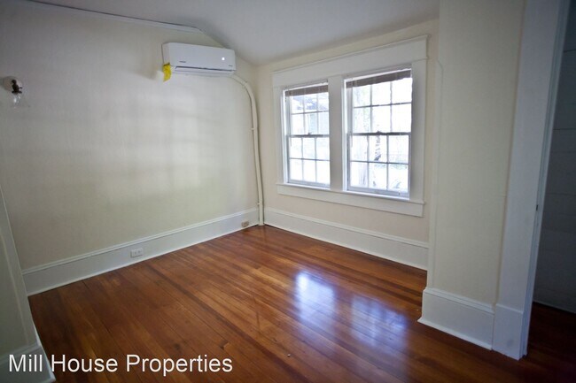 Building Photo - 3 br, 1 bath House - 502 North Street