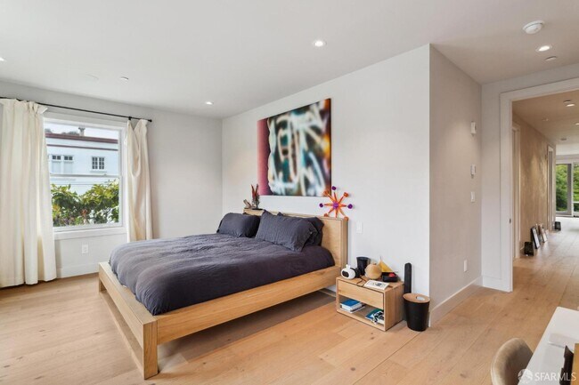 Building Photo - 754 Lake St