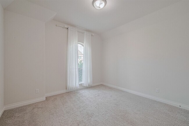 Building Photo - 6906 Montclair Colony Trl