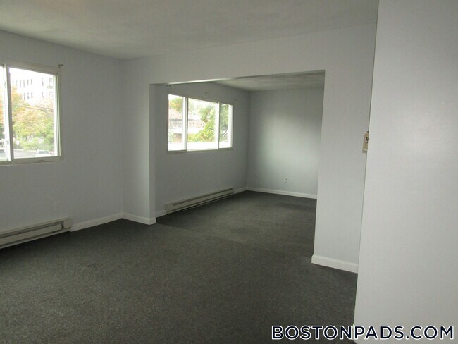 Building Photo - 1247 Commonwealth Ave